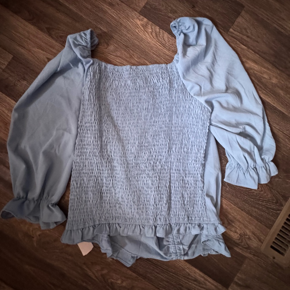 Zenobia Light Blue Off-Shoulder Peasant Blouse - Picture 3 of 3
